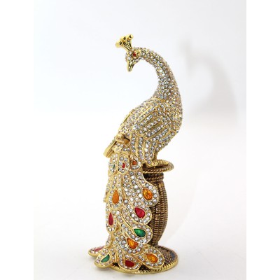 Swarovski Taşlı Tavuskuşu Model 4 Swarovski Taşlı Tavuskuşu Model 4