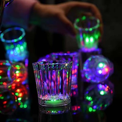 LED Işıklı Eğlence Bardak Seti 12 Adet LED Işıklı Eğlence Bardak Seti 12 Adet