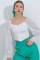 Beyaz Şifon Önü Fermuarlı Bluz 0496 Beyaz Şifon Önü Fermuarlı Bluz 0496