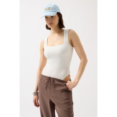 Kare Yaka Kalın Askılı Bodysuit Kare Yaka Kalın Askılı Bodysuit