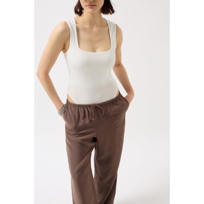 Kare Yaka Kalın Askılı Bodysuit Kare Yaka Kalın Askılı Bodysuit