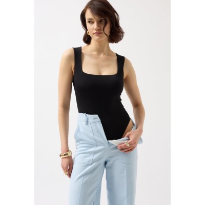 Kare Yaka Kalın Askılı Bodysuit Kare Yaka Kalın Askılı Bodysuit