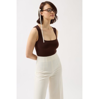 Kare Yaka Kalın Askılı Bodysuit Kare Yaka Kalın Askılı Bodysuit