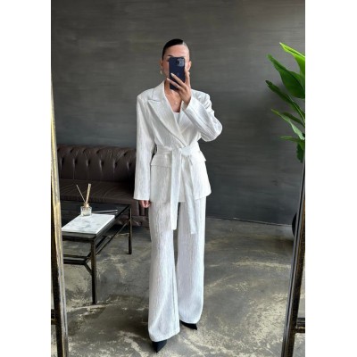 Ekru Beli Kuşaklı Ceket Ve Pantolon Parlak Takım Ekru Beli Kuşaklı Ceket Ve Pantolon Parlak Takım