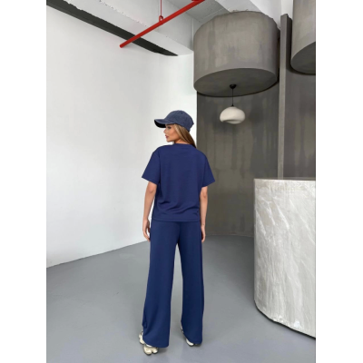 Osy Modal Yumuşak Dokulu Kumaş Kısa Kollu Bluz Rahat Pantalon Ikili Takım- Lacivert Osy Modal Yumuşak Dokulu Kumaş Kısa Kollu Bluz Rahat Pantalon Ikili Takım- Lacivert