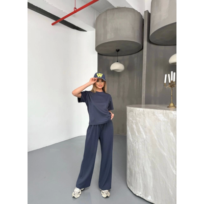Osy Modal Yumuşak Dokulu Kumaş Kısa Kollu Bluz Rahat Pantalon Ikili Takım- Füme Osy Modal Yumuşak Dokulu Kumaş Kısa Kollu Bluz Rahat Pantalon Ikili Takım- Füme