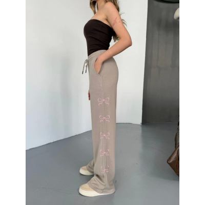 Osy Modal Yumuşak Dokulu Kumaş Nakış Işlemeli Rahat Bol Paça Eşofman Pantalon - Bej Osy Modal Yumuşak Dokulu Kumaş Nakış Işlemeli Rahat Bol Paça Eşofman Pantalon - Bej