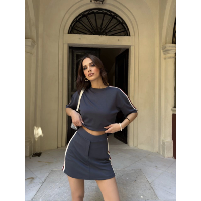 Osy Modal Yumuşak Dokulu Kumaş Parçalı Bisiklet Yaka T-shirt Mini Şortlu Etek İkili Takım - Füme Osy Modal Yumuşak Dokulu Kumaş Parçalı Bisiklet Yaka T-shirt Mini Şortlu Etek İkili Takım - Füme