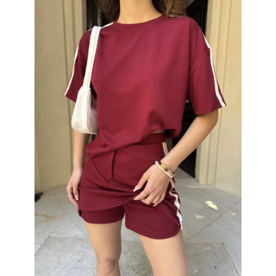 Osy Modal Yumuşak Dokulu Kumaş Parçalı Bisiklet Yaka T-shirt Mini Şortlu Etek İkili Takım -Bordo Osy Modal Yumuşak Dokulu Kumaş Parçalı Bisiklet Yaka T-shirt Mini Şortlu Etek İkili Takım -Bordo