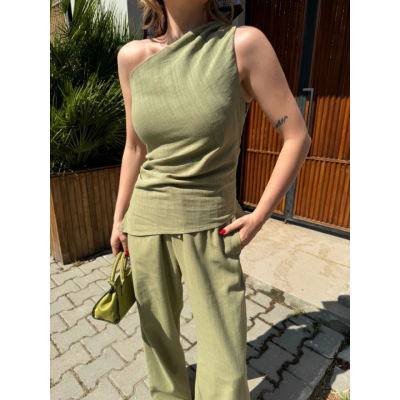 Keten Asimetrik Tek Omuzlu Bluz Pantalon Takım- Su Yeşili Keten Asimetrik Tek Omuzlu Bluz Pantalon Takım- Su Yeşili